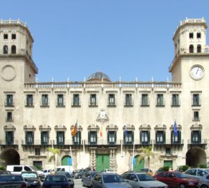 Ayuntamiento, Alicante - fot. Hulius