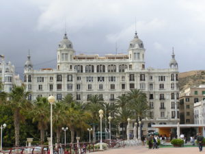 Castillo Santa Barbara, Alicante - fot. Juan J. Mart├şnez